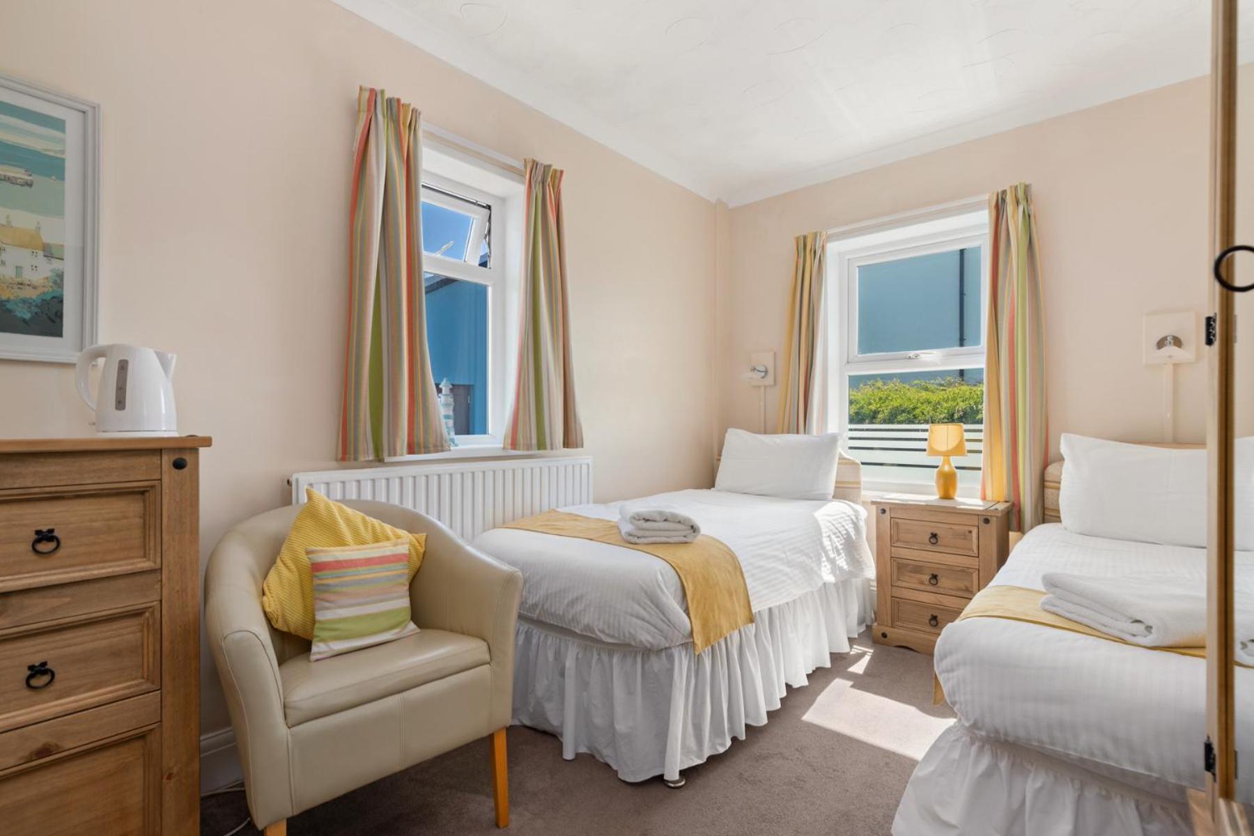 Anchor Guest House Haverfordwest Δωμάτιο φωτογραφία