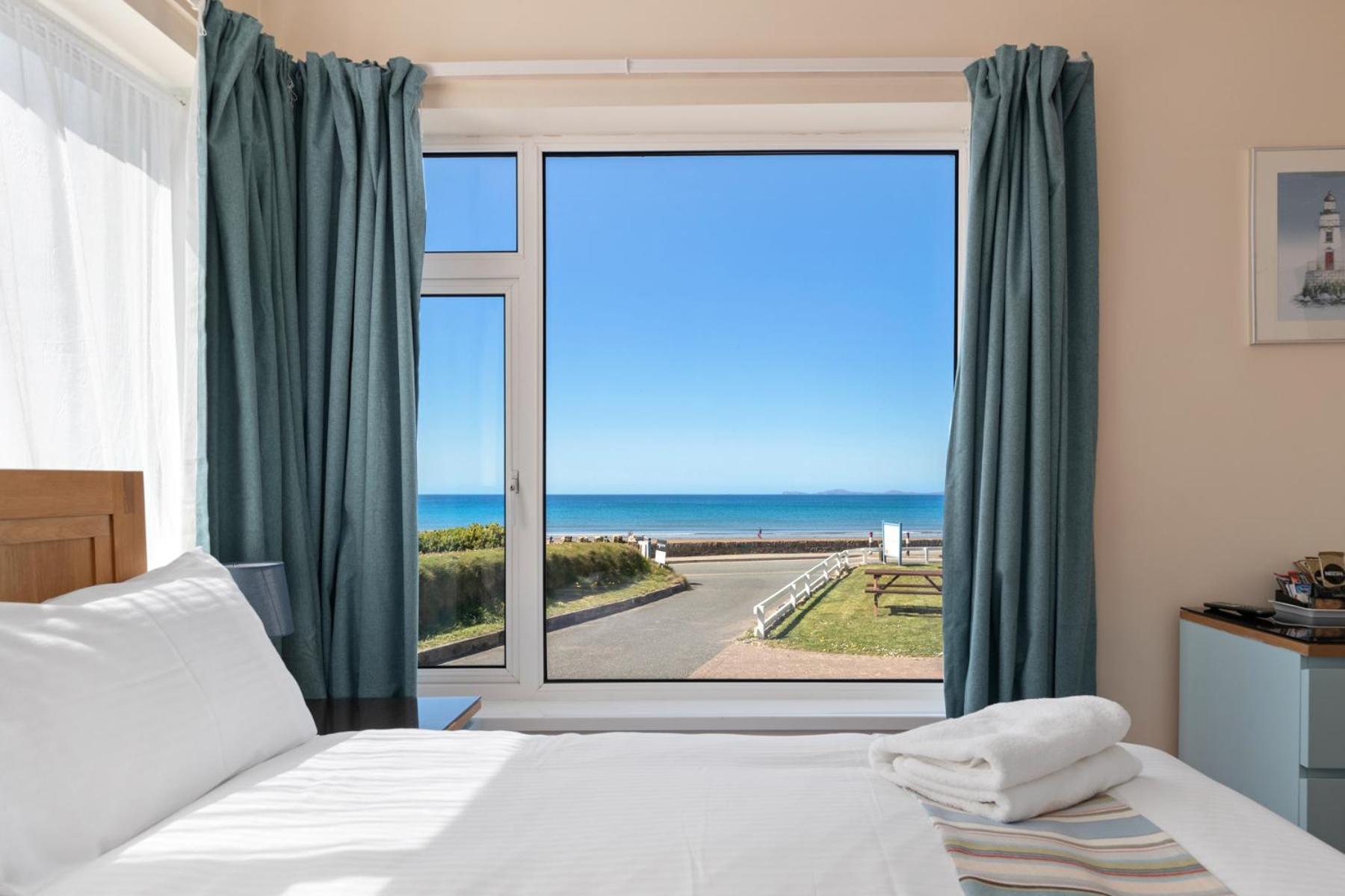 Anchor Guest House Haverfordwest Δωμάτιο φωτογραφία
