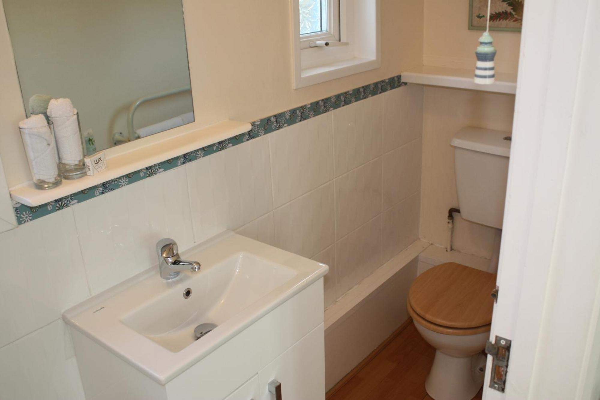 Anchor Guest House Haverfordwest Δωμάτιο φωτογραφία